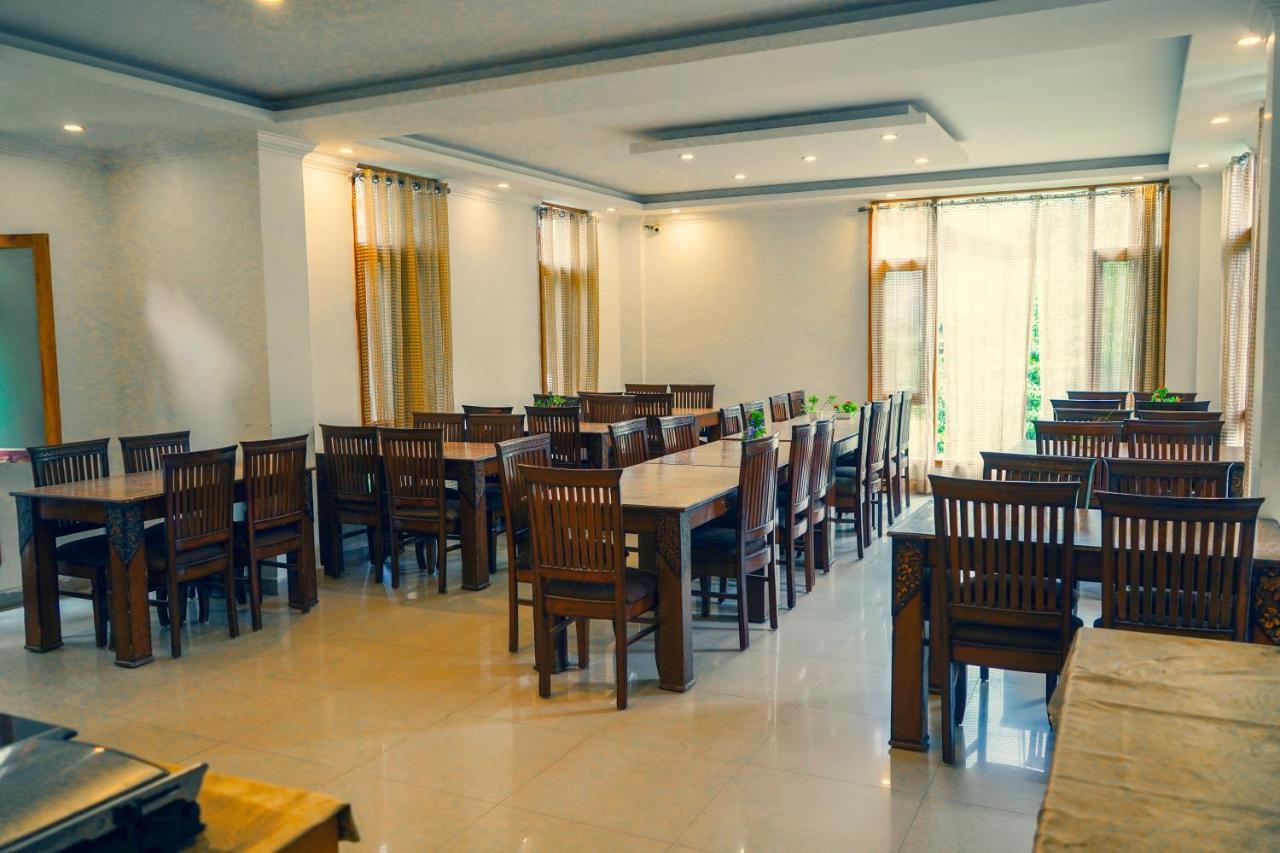 Hotel Akash Regency Manāli Extérieur photo