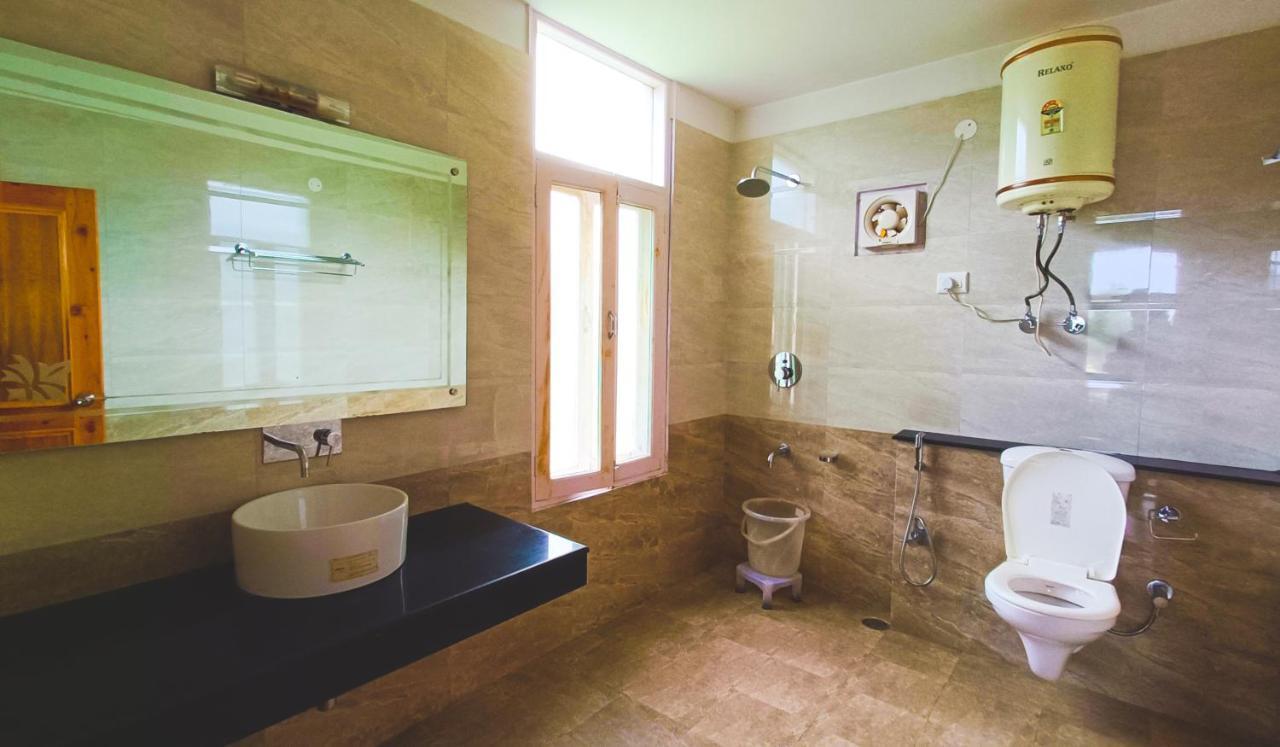Hotel Akash Regency Manāli Extérieur photo