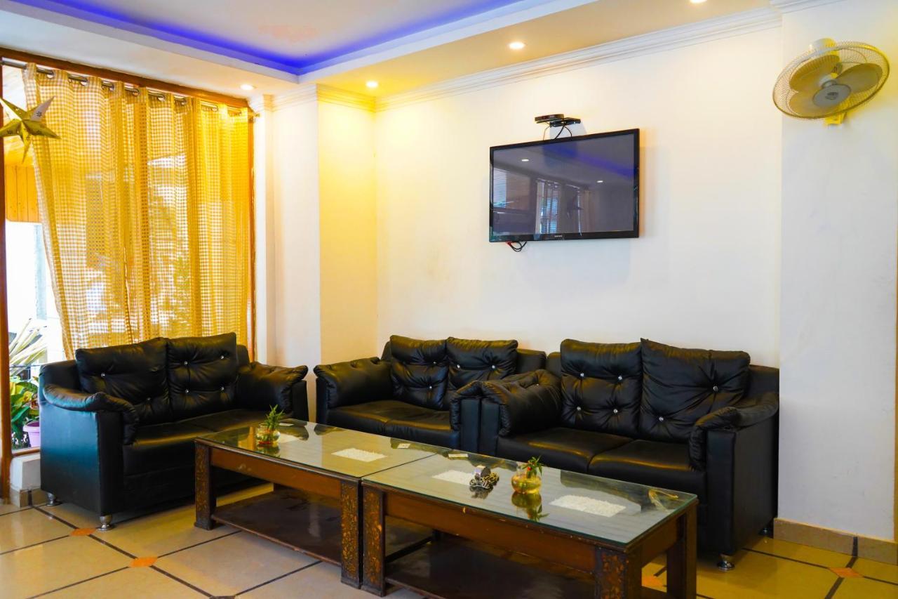 Hotel Akash Regency Manāli Extérieur photo