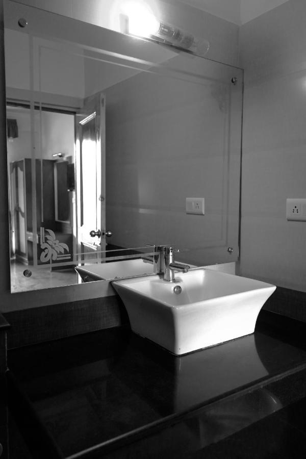 Hotel Akash Regency Manāli Extérieur photo