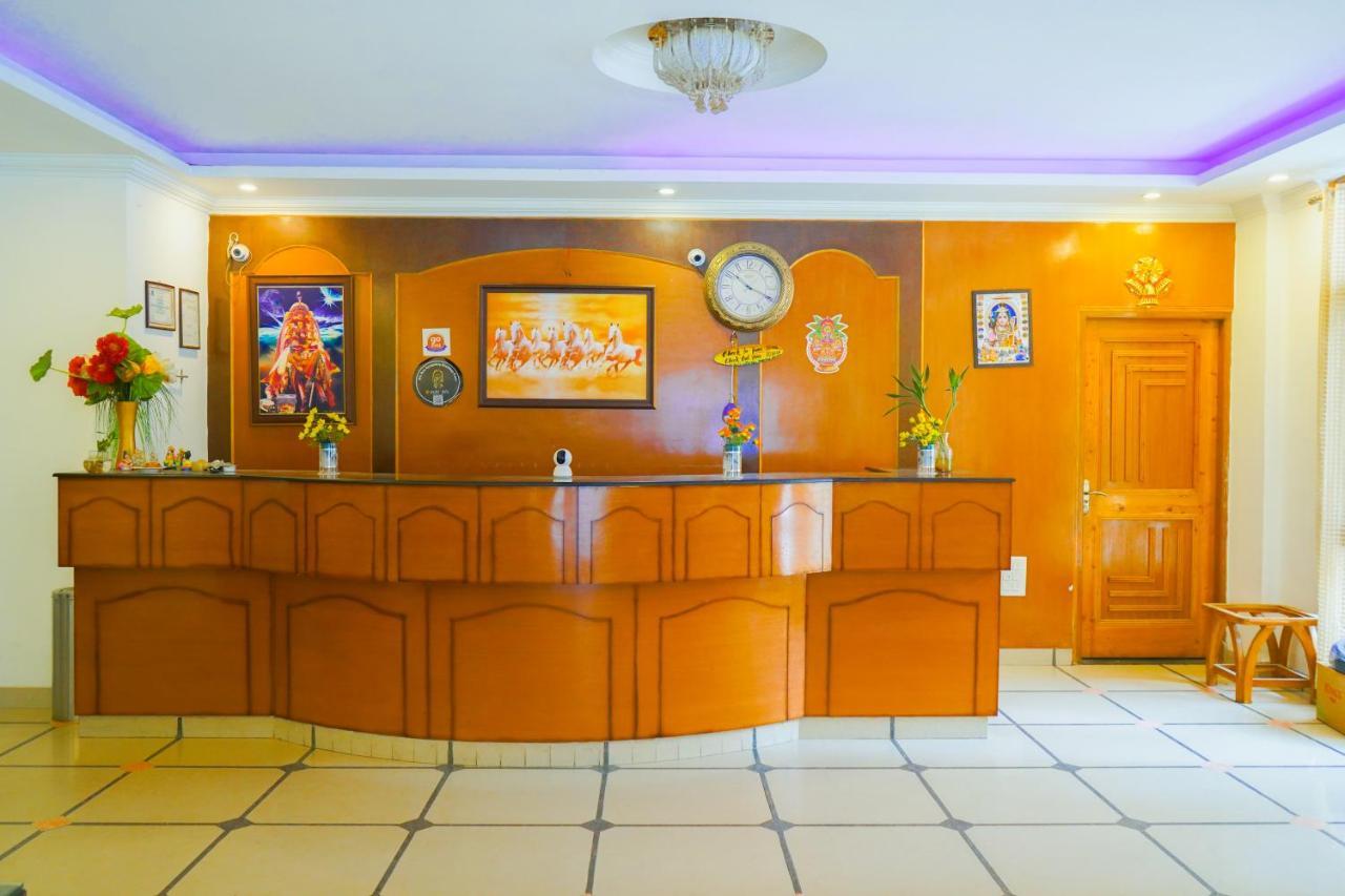 Hotel Akash Regency Manāli Extérieur photo